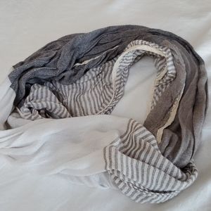 Colorblock infinity scarf with lace trim